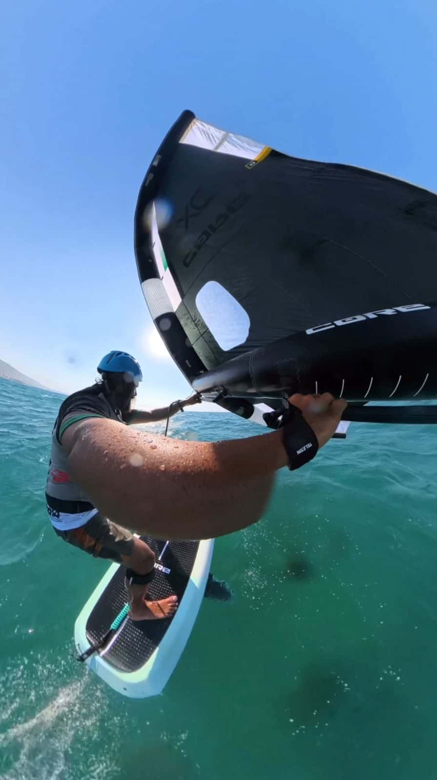 KITESURF & WINGFOIL INSTRUCTOR - Lebanon- FLYING FROG