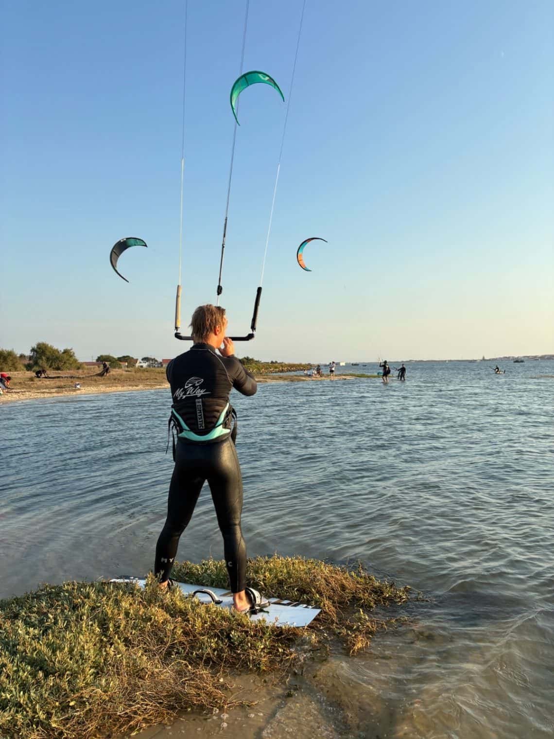 WE’RE HIRING KITESURF INSTRUCTORS