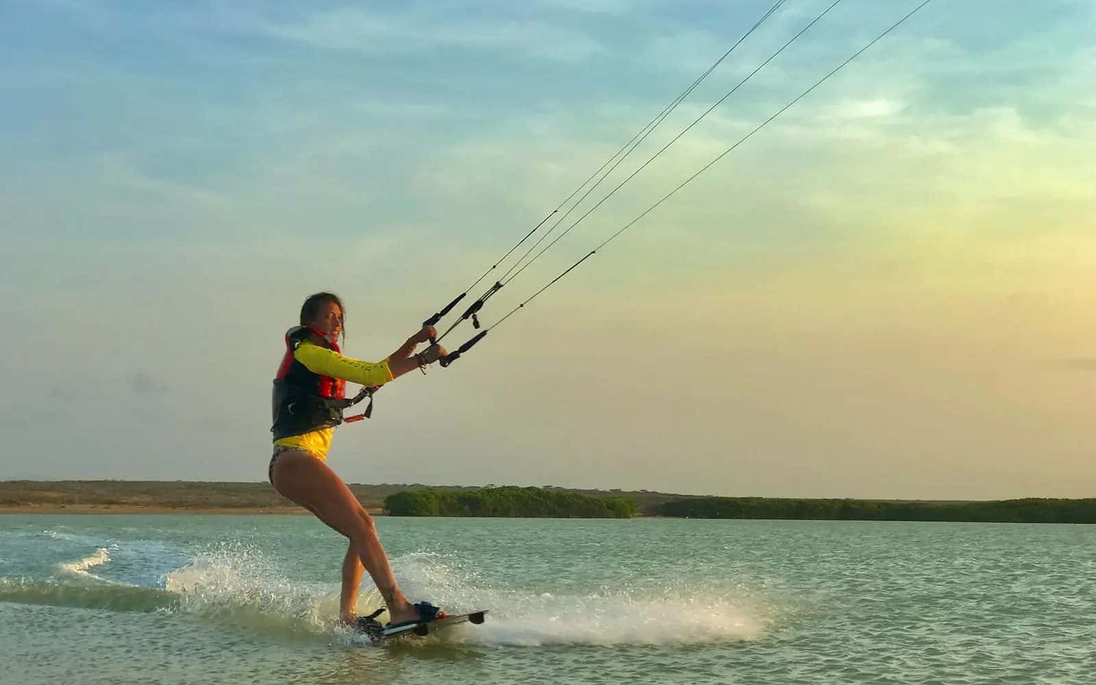 Experienced Kitesurf Instructor – Colombia - Featured